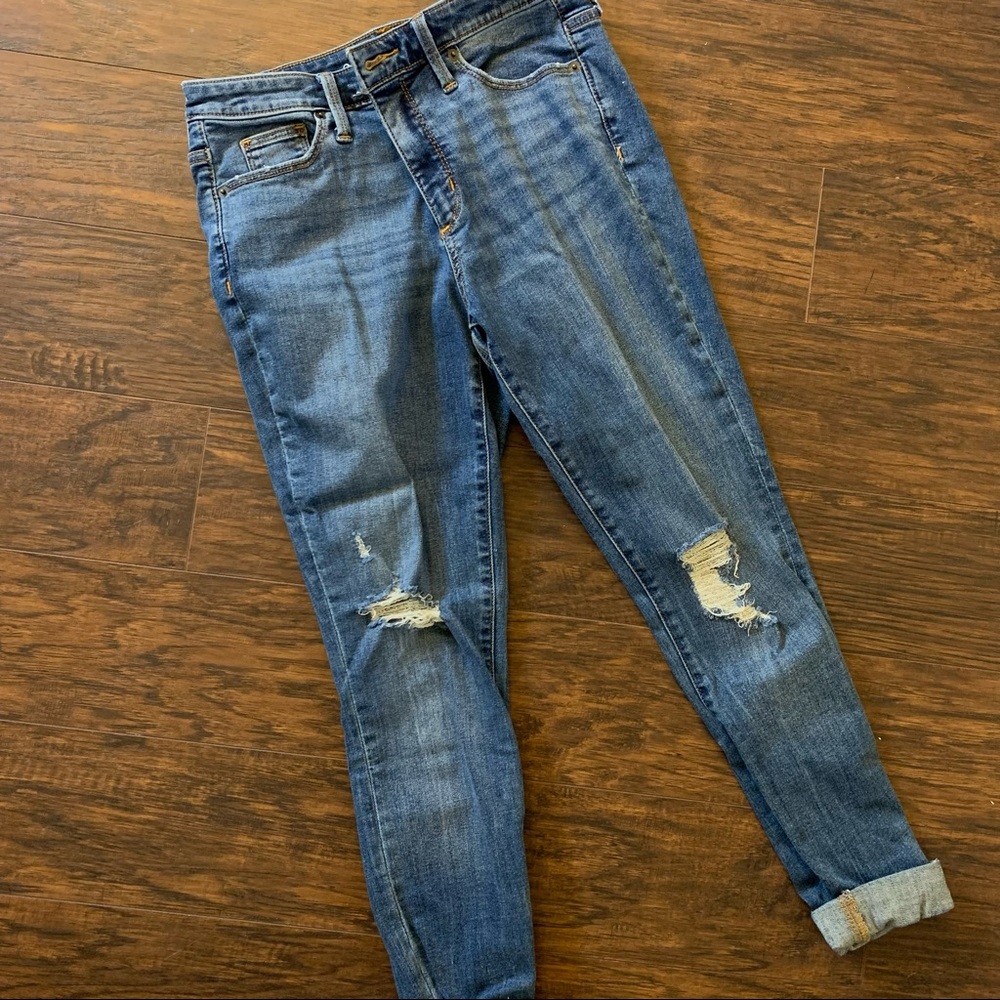 Straight Leg Distressed Jeans